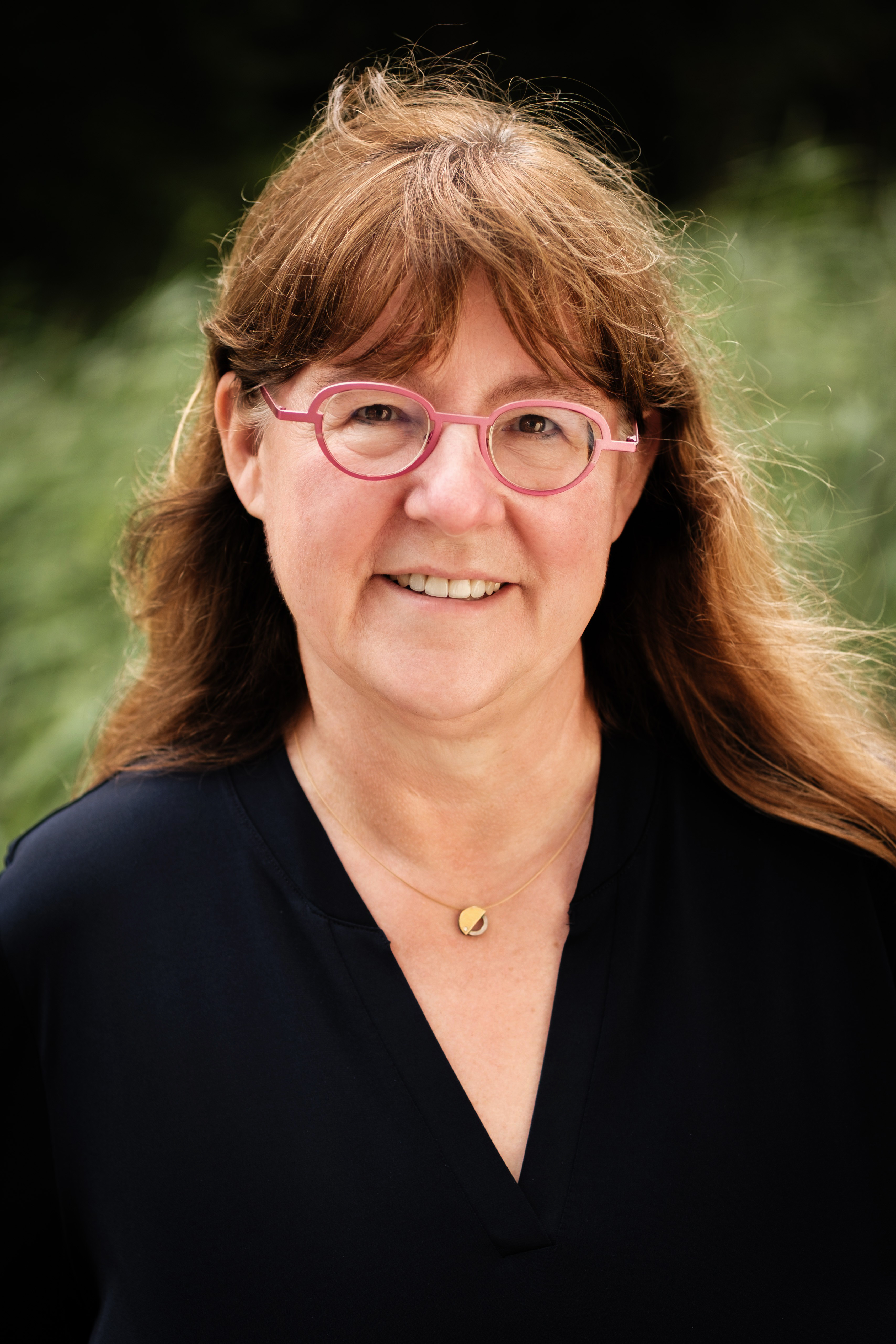 Portraitfoto (quadratisch, Auflösung mind. 1.200 x 1.200)